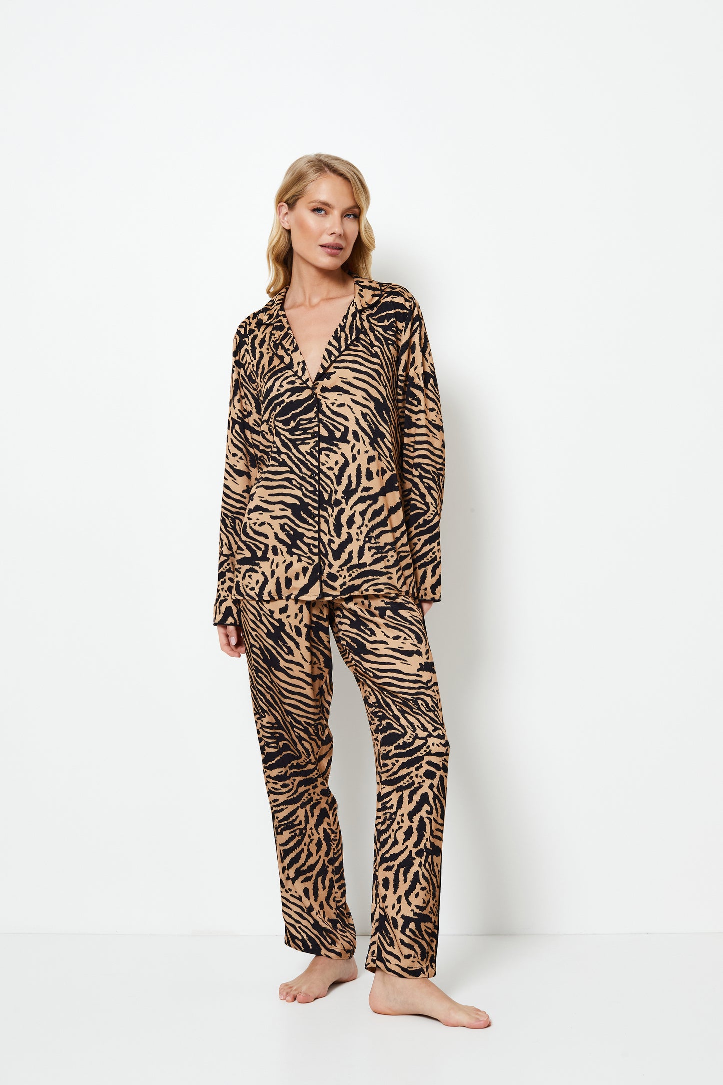 ΠΥΤΖΑΜΑ SHANI ΤΗΣ ARUELLE - 100% VISCOSE -  ΚΟΥΜΠΩΤΗ ΜΕ ANIMAL PRINT